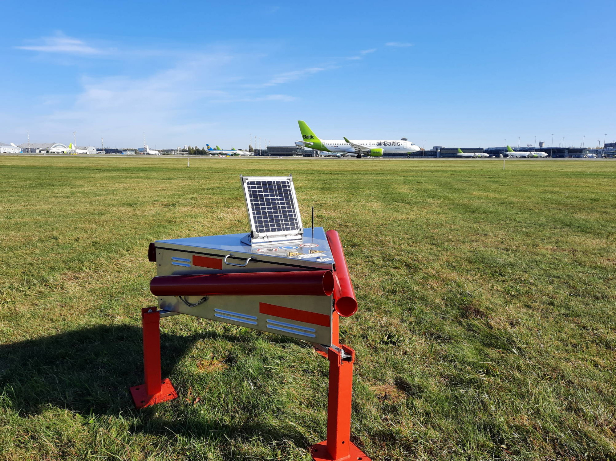 Riga Airport - Purivox bird control