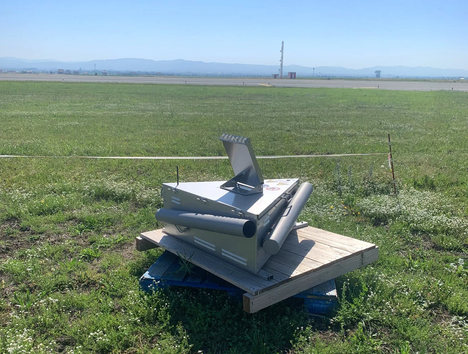 Bird Control with the Purivox TA-RC System at Prishtina International Airport / Kosovo